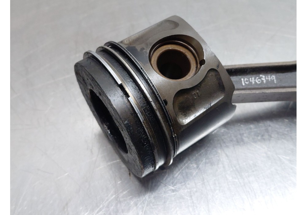 Recambio de biela para ford transit caja cerrada ´06 ft 330 k trend lkw referencia OEM IAM 2096250  