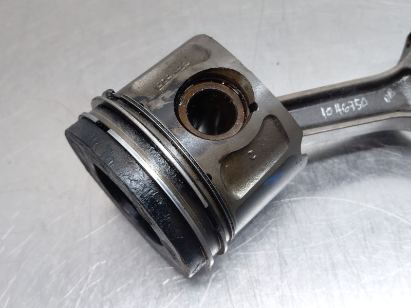 Recambio de biela para ford transit caja cerrada ´06 ft 330 k trend lkw referencia OEM IAM 2096250  