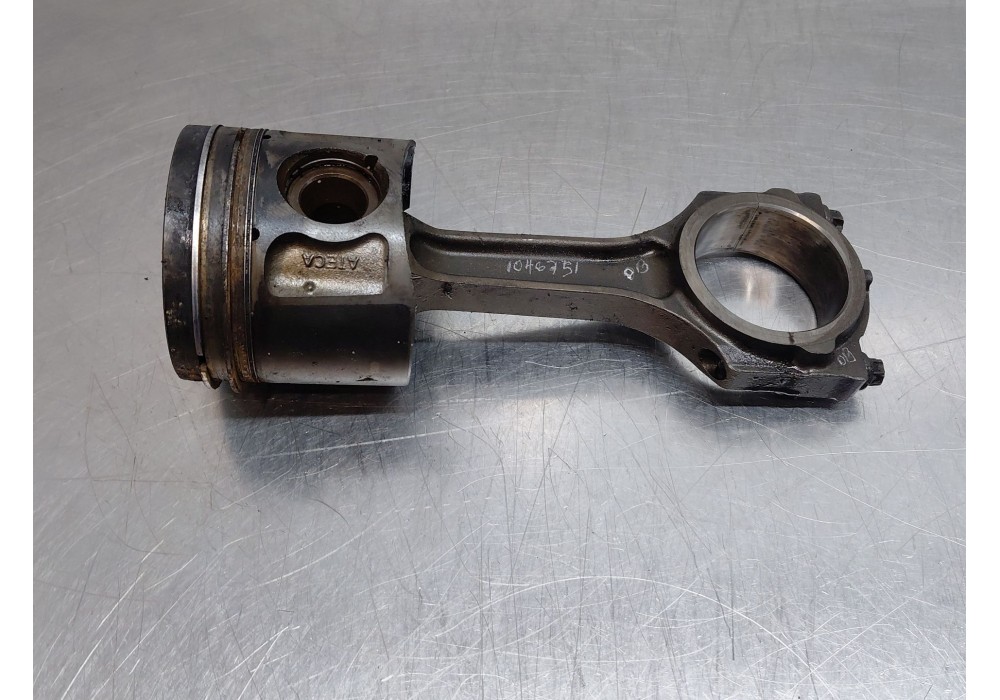 Recambio de biela para ford transit caja cerrada ´06 ft 330 k trend lkw referencia OEM IAM 2096250  