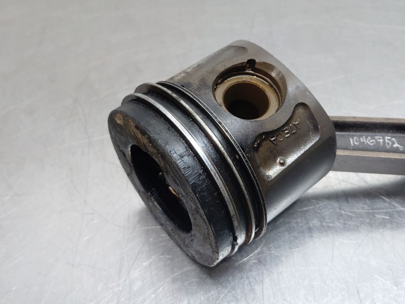 Recambio de biela para ford transit caja cerrada ´06 ft 330 k trend lkw referencia OEM IAM 2096250  