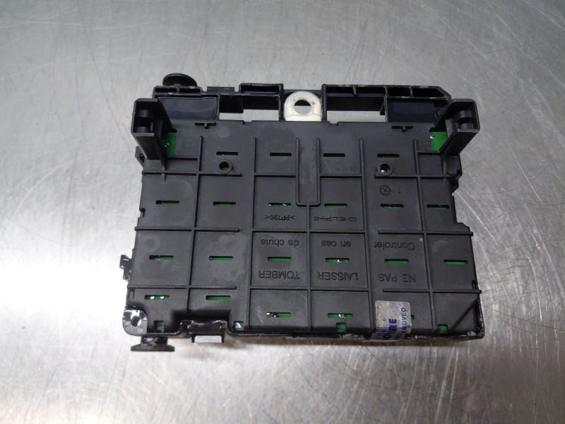 Recambio de caja reles / fusibles para citroën xsara picasso (n68) 1.6 hdi referencia OEM IAM 9657608780  