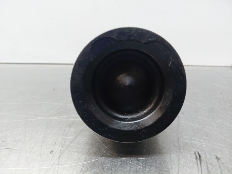 Recambio de biela para kia carens ( ) drive referencia OEM IAM 235102A300  