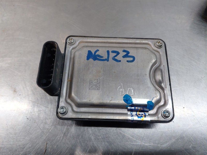 Recambio de sensor radar ( distronic ) para seat ateca style go referencia OEM IAM 2Q0907561C  
