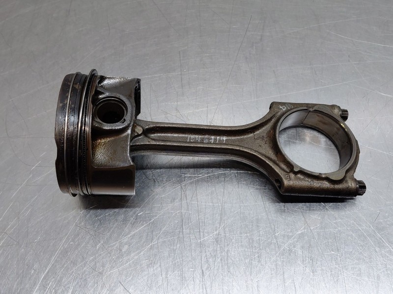 Recambio de biela para volvo xc60 inscription awd referencia OEM IAM 31401957  
