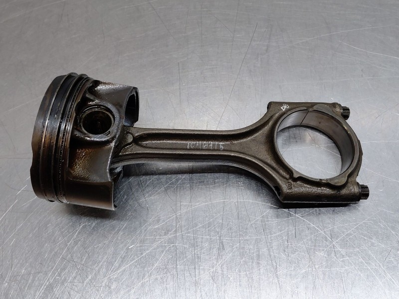 Recambio de biela para volvo xc60 inscription awd referencia OEM IAM 31401957  