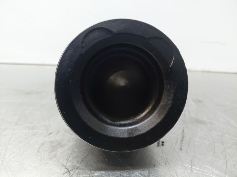 Recambio de biela para kia carens ( ) drive referencia OEM IAM 235102A300  