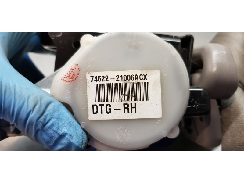 Recambio de cinturon seguridad delantero derecho para ssangyong rodius xdi limited referencia OEM IAM 7462221006ACX  