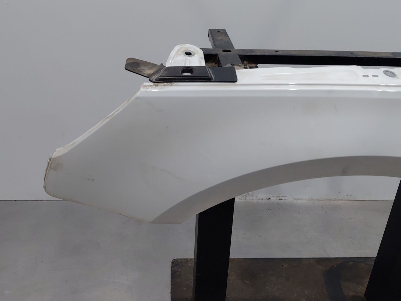 Recambio de aleta delantera izquierda para audi a4 avant (8w5) s line referencia OEM IAM   