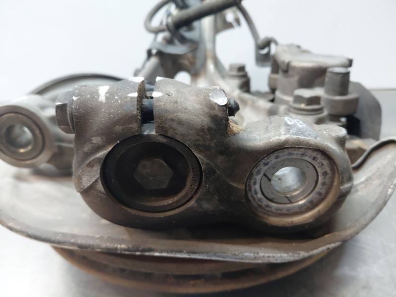 Recambio de mangueta delantera derecha para audi a4 avant (8w5) s line referencia OEM IAM   