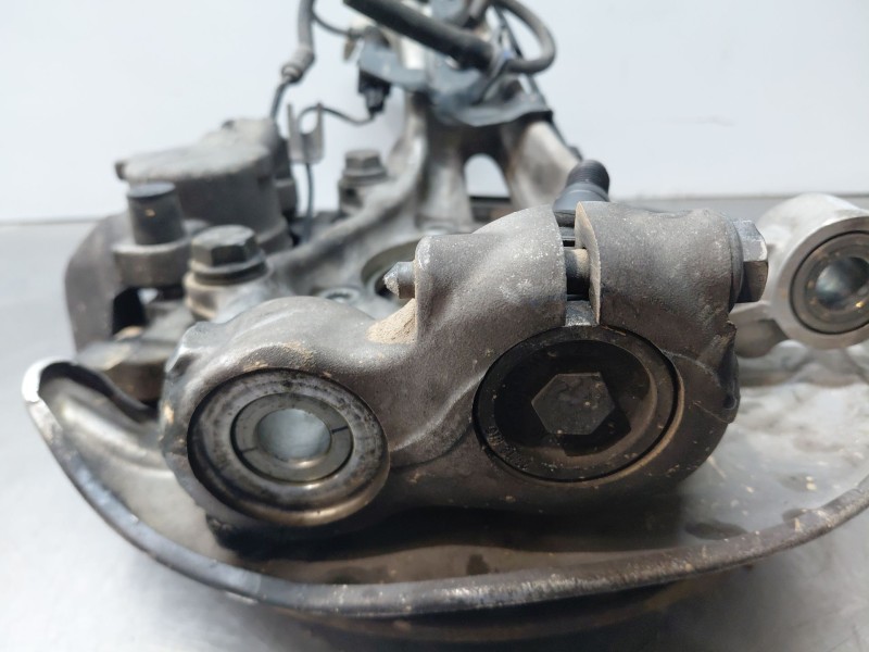 Recambio de mangueta delantera izquierda para audi a4 avant (8w5) s line referencia OEM IAM   