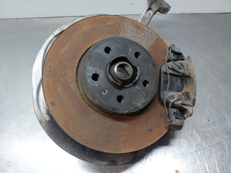 Recambio de mangueta delantera izquierda para audi a4 avant (8w5) s line referencia OEM IAM   