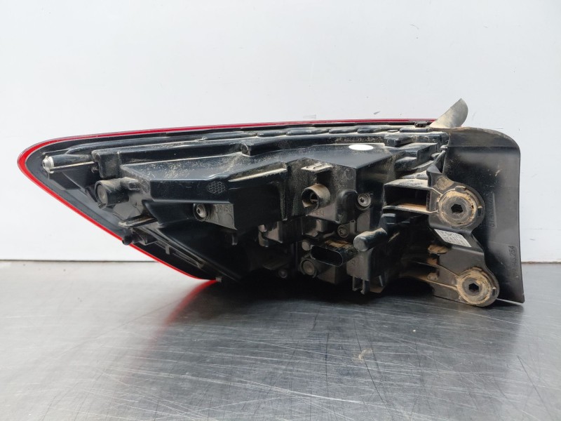 Recambio de piloto trasero derecho para audi a4 avant (8w5) s line referencia OEM IAM   