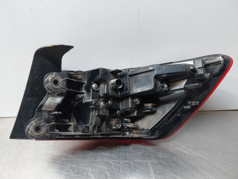 Recambio de piloto trasero izquierdo para audi a4 avant (8w5) s line referencia OEM IAM   