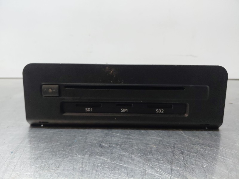 Recambio de sistema audio / radio cd para audi a4 avant (8w5) s line referencia OEM IAM   