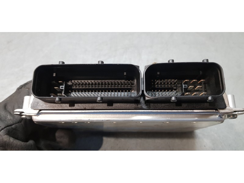 Recambio de centralita motor uce para audi a4 berlina (8e) 2.4 referencia OEM IAM 8E0909552N   Recambio de centralita motor uce para audi a4 berlina (8e) 2.4 referencia OEM IAM 8E0909552N