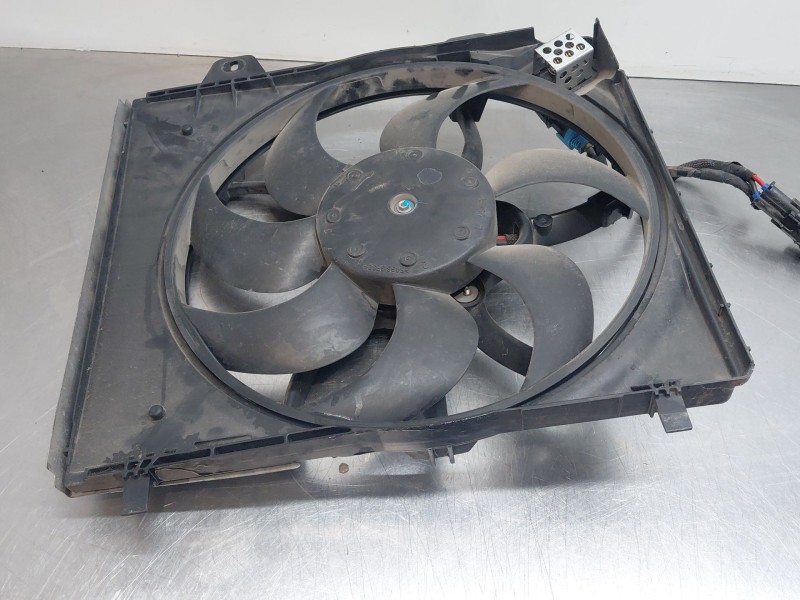 Recambio de electroventilador para opel corsa f (p2jo) 1.2 (68) referencia OEM IAM 9827752980  