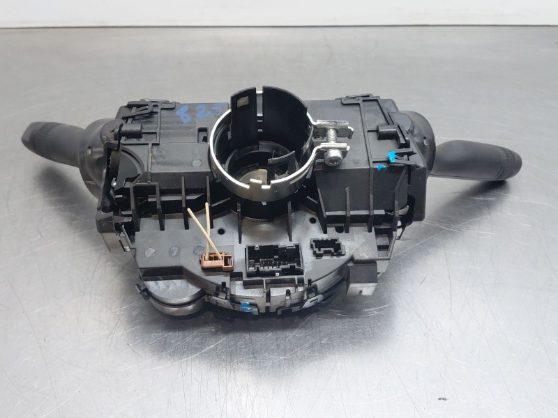 Recambio de mando multifuncion para opel corsa f (p2jo) 1.2 (68) referencia OEM IAM 98325615YX  