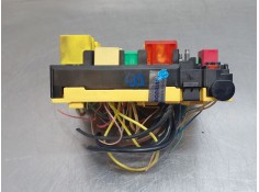 Recambio de caja reles / fusibles para opel corsa f (p2jo) 1.2 (68) referencia OEM IAM 9804848480   2