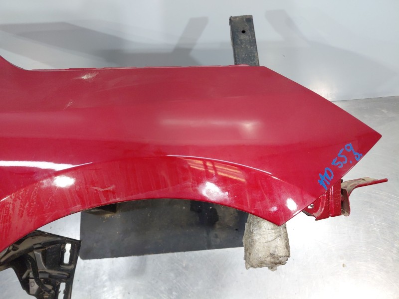 Recambio de aleta delantera derecha para opel corsa f hybrid referencia OEM IAM 9829283180  