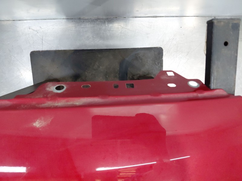 Recambio de aleta delantera derecha para opel corsa f hybrid referencia OEM IAM 9829283180  