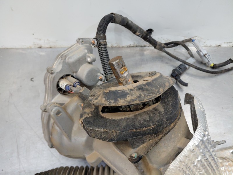 Recambio de cremallera direccion para opel corsa f hybrid referencia OEM IAM 9860192380  