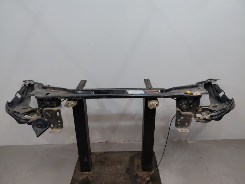 Recambio de panel frontal para volvo xc60 momentum referencia OEM IAM 31416750  
