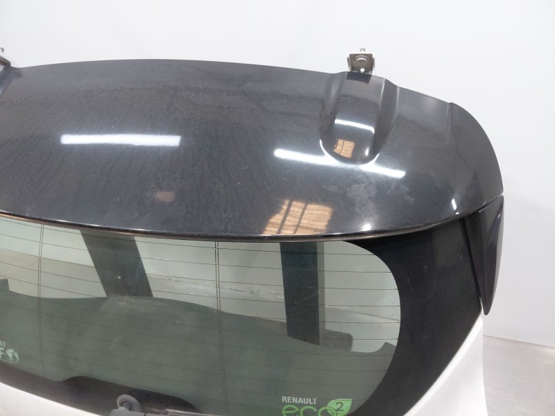 Recambio de porton trasero para renault clio iv life referencia OEM IAM 901008956R  