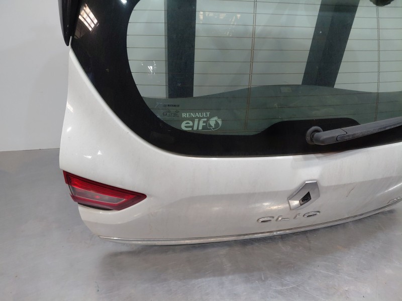 Recambio de porton trasero para renault clio iv life referencia OEM IAM 901008956R  