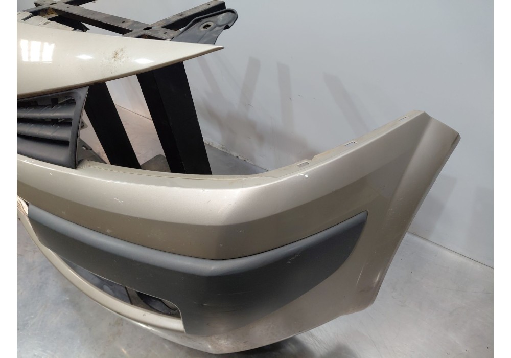 Recambio de paragolpes delantero para renault megane ii coupé-cabriolet (em0/1_) 1.6 16v referencia OEM IAM   