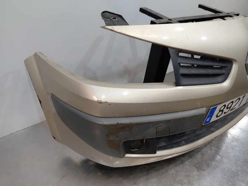 Recambio de paragolpes delantero para renault megane ii coupé-cabriolet (em0/1_) 1.6 16v referencia OEM IAM   