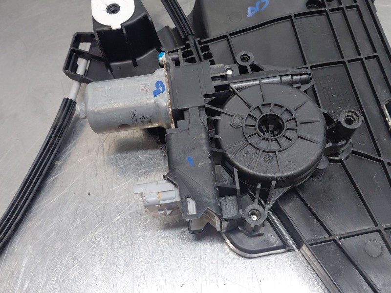 Recambio de elevalunas delantero izquierdo para opel corsa f hybrid referencia OEM IAM 9829043680  