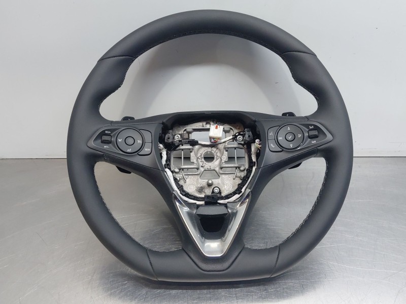 Recambio de volante para opel corsa f hybrid referencia OEM IAM 98524835ZD  