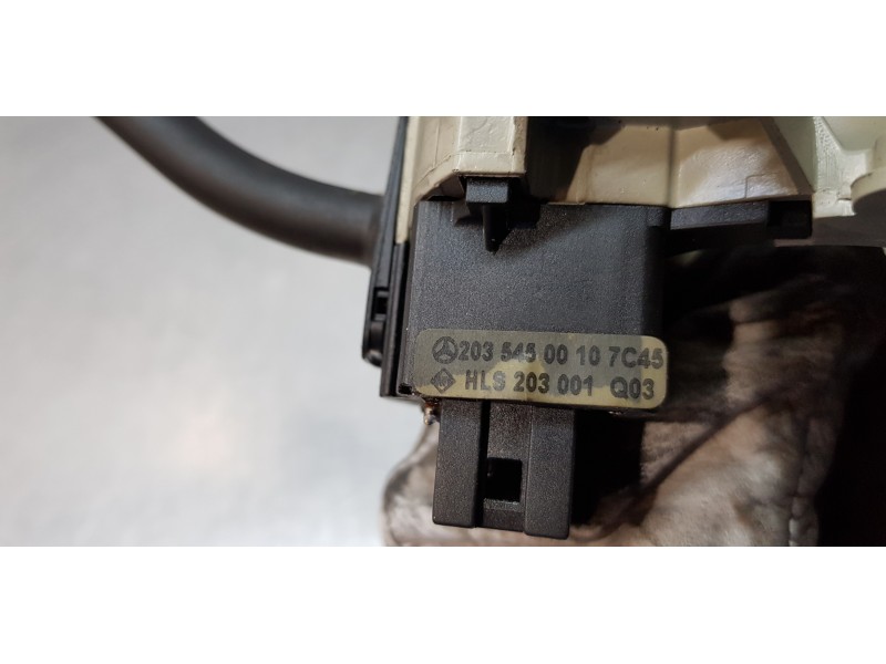 Recambio de mando limpia para mercedes clase c (w203) berlina 270 cdi (203.016) referencia OEM IAM 2035450010  