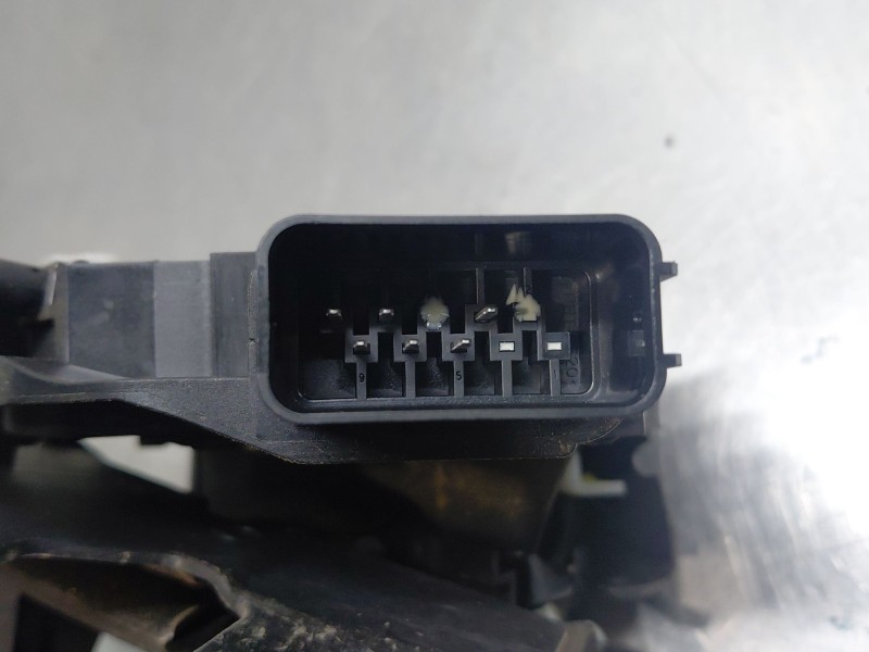 Recambio de cerradura puerta trasera derecha para volvo xc60 momentum referencia OEM IAM 31253919  