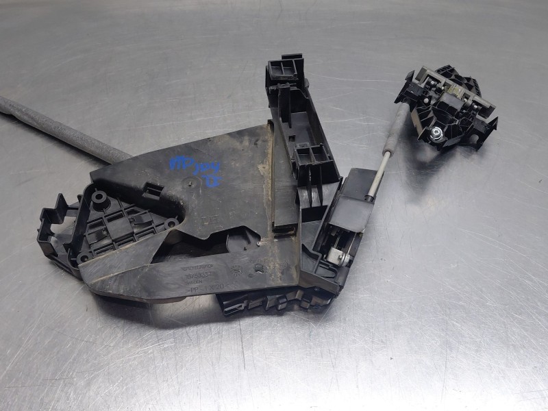 Recambio de cerradura puerta trasera izquierda para volvo xc60 momentum referencia OEM IAM 31253918  