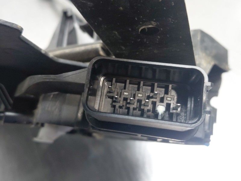 Recambio de cerradura puerta trasera izquierda para volvo xc60 momentum referencia OEM IAM 31253918  