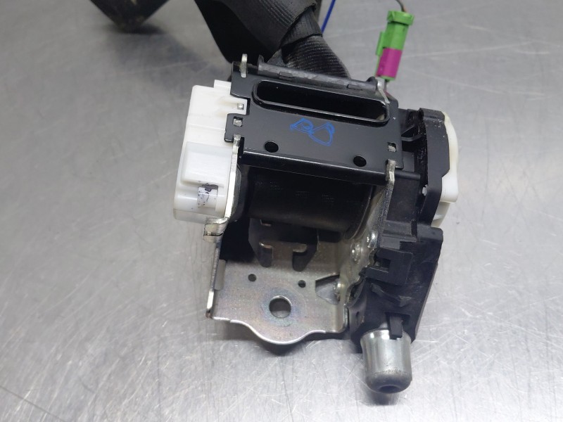 Recambio de cinturon seguridad trasero derecho para volvo xc60 momentum referencia OEM IAM 39818864  