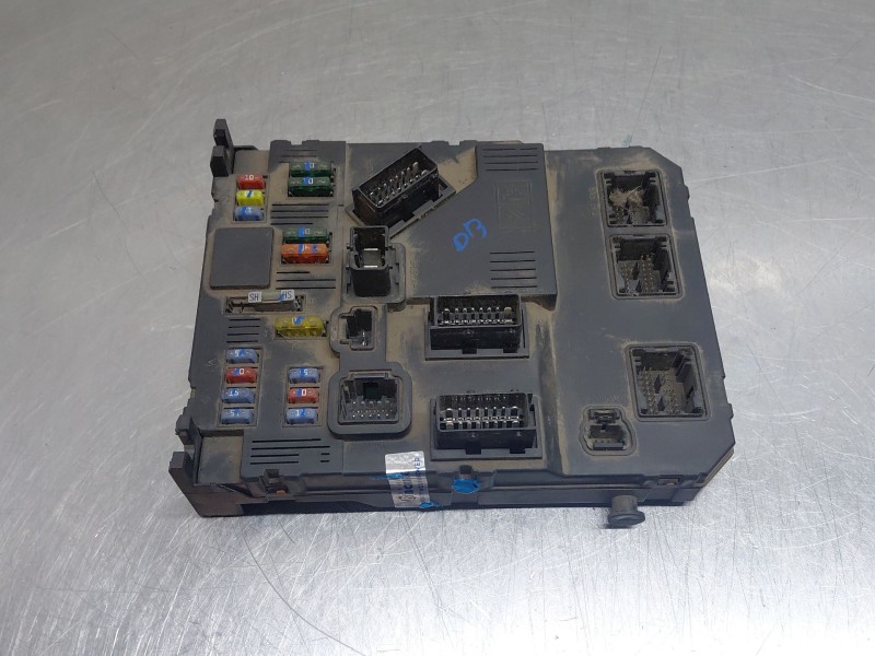 Recambio de caja reles / fusibles para citroën c3 i (fc_, fn_) 1.4 hdi referencia OEM IAM 9653667380  