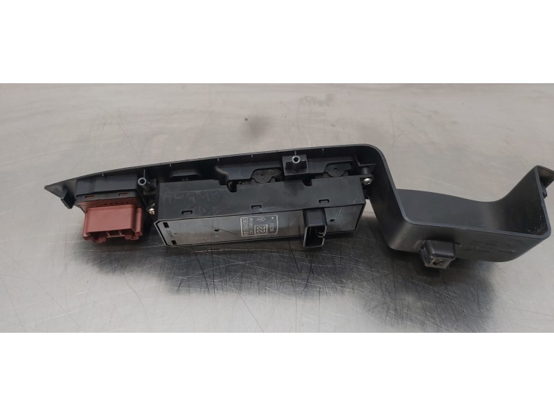 Recambio de mando elevalunas delantero izquierdo para citroen c-crosser exclusive referencia OEM IAM 8608A060   Recambio de mando elevalunas delantero izquierdo para citroen c-crosser exclusive referencia OEM IAM 8608A060