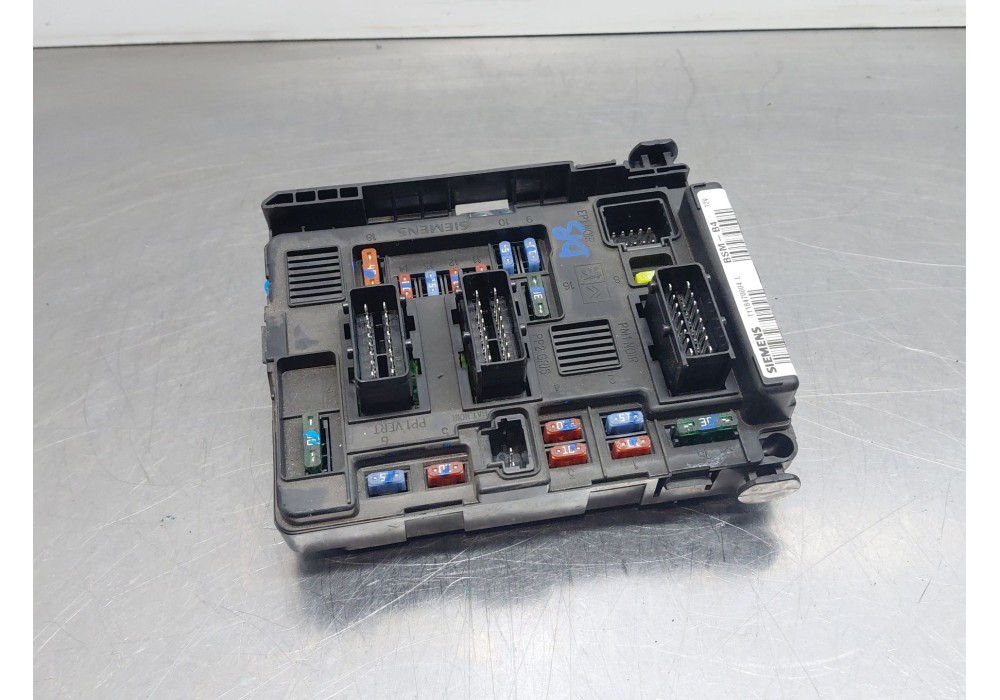 Recambio de caja reles / fusibles para citroën c3 i (fc_, fn_) 1.4 hdi referencia OEM IAM 9650618380  