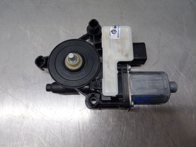 Recambio de motor techo electrico para audi a4 avant (8w5) s line referencia OEM IAM 8W9863560  