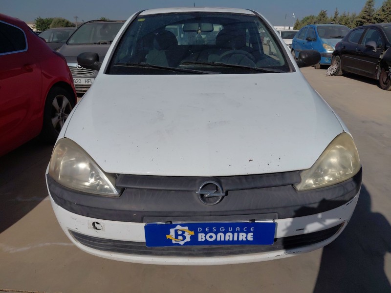 opel corsa c (x01) del año 2002