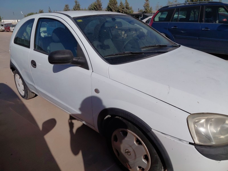 opel corsa c (x01) del año 2002