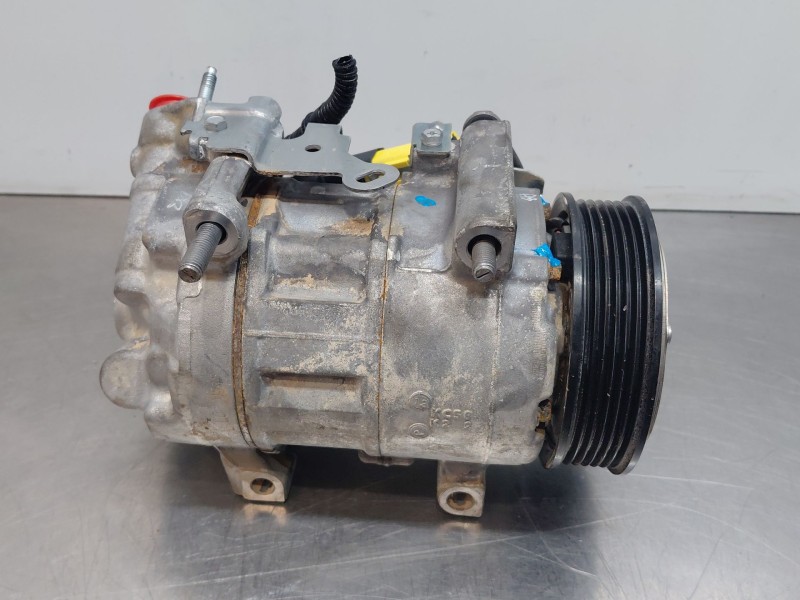 Recambio de alternador para opel corsa f hybrid referencia OEM IAM 9859576280  