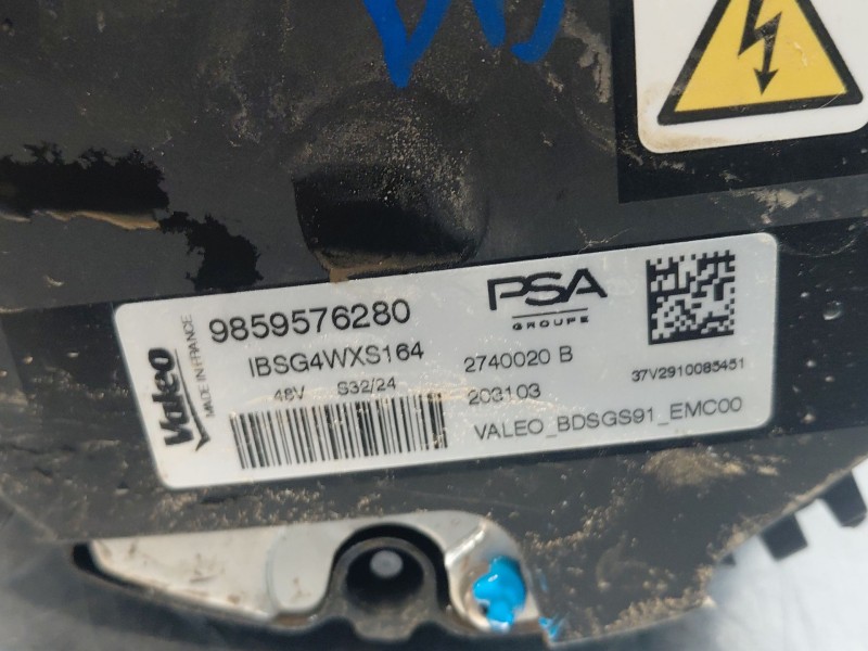 Recambio de alternador para opel corsa f hybrid referencia OEM IAM 9859576280  