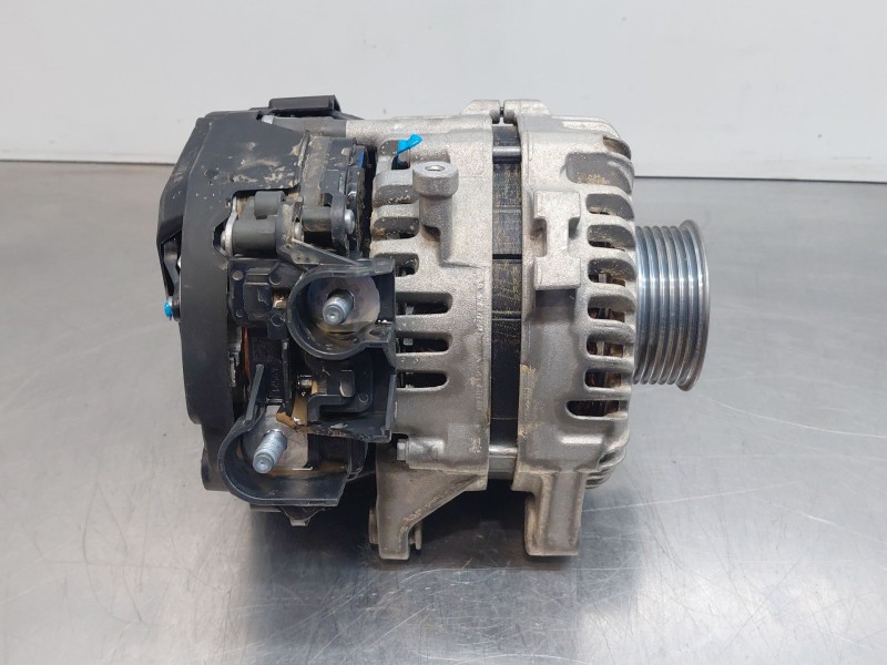 Recambio de alternador para opel corsa f hybrid referencia OEM IAM 9859576280  
