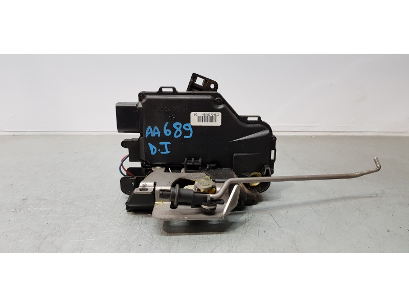 Recambio de cerradura puerta delantera izquierda para audi a4 berlina (8e) 2.4 referencia OEM IAM 4B1837015G  