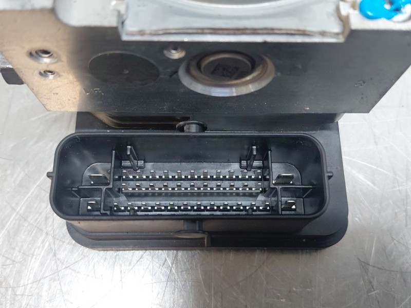 Recambio de abs para opel corsa f (p2jo) 1.2 (68) referencia OEM IAM 1693232180 9836177780 
