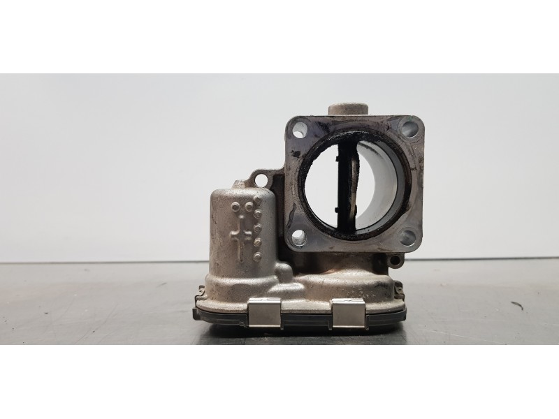 Recambio de caja mariposa para hyundai tucson essence bluedrive 2wd referencia OEM IAM 351002A600  