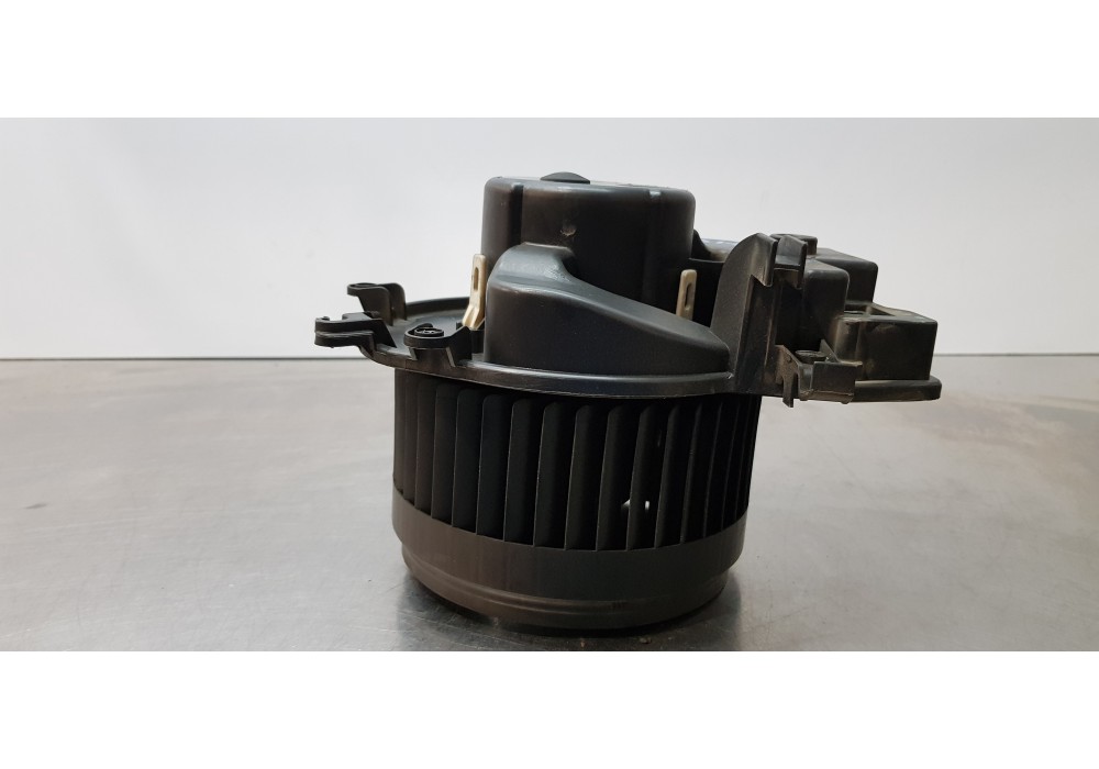 Recambio de motor calefaccion para mercedes clase c (w203) berlina 270 cdi (203.016) referencia OEM IAM A2038202514  